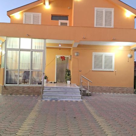 Hotel Sabi Maminas 外观 照片